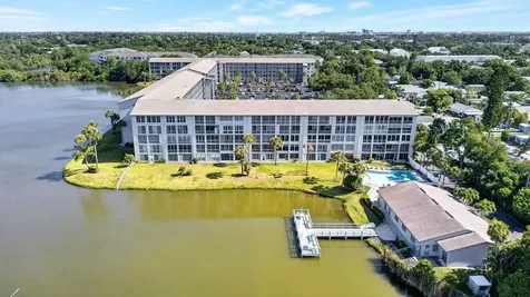 3344 Lake Bayshore Drive Bradenton FL 34205