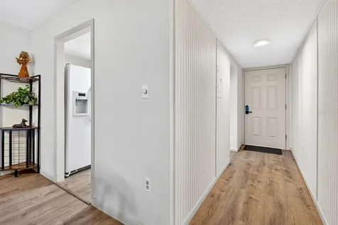 3344 Lake Bayshore Drive Bradenton FL 34205