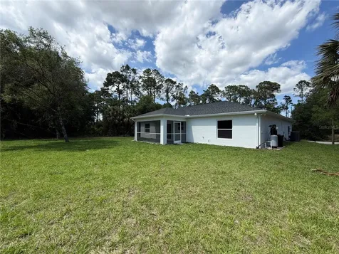 4727 Sweden Avenue North Port FL 34288