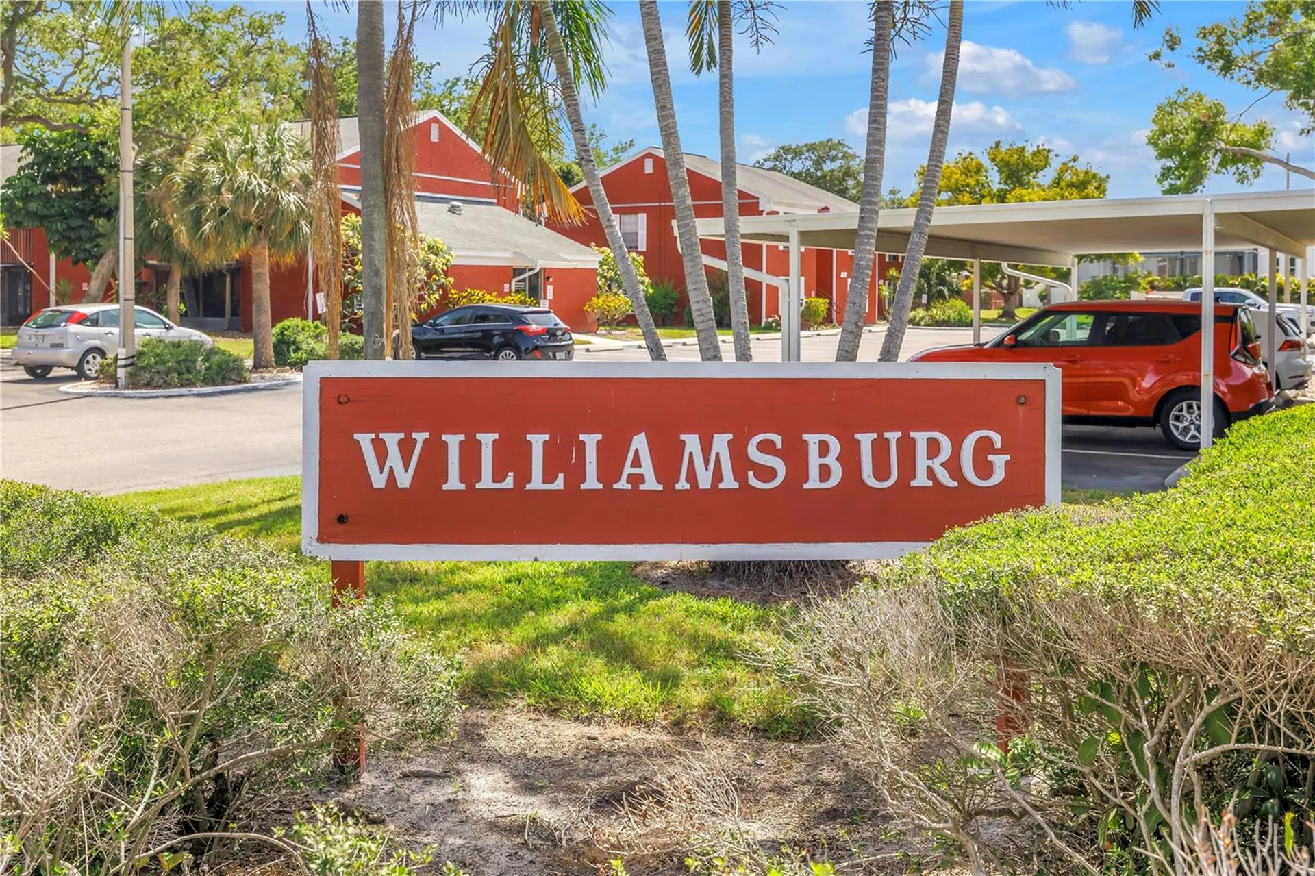 1310 83rd Avenue N St Petersburg FL 33702