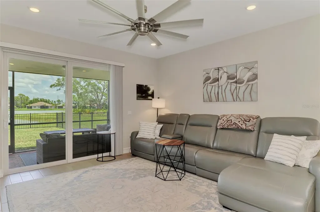 329 Ibiza Loop Venice FL 34292