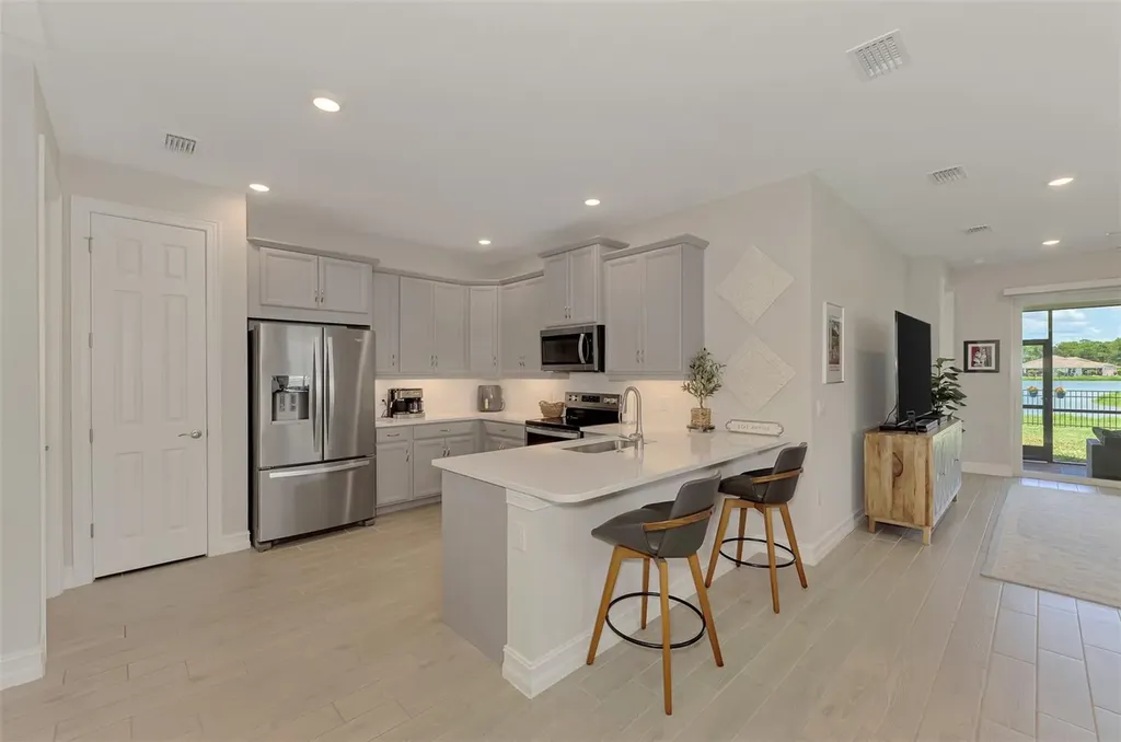 329 Ibiza Loop Venice FL 34292