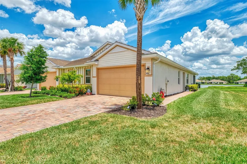 329 Ibiza Loop Venice FL 34292