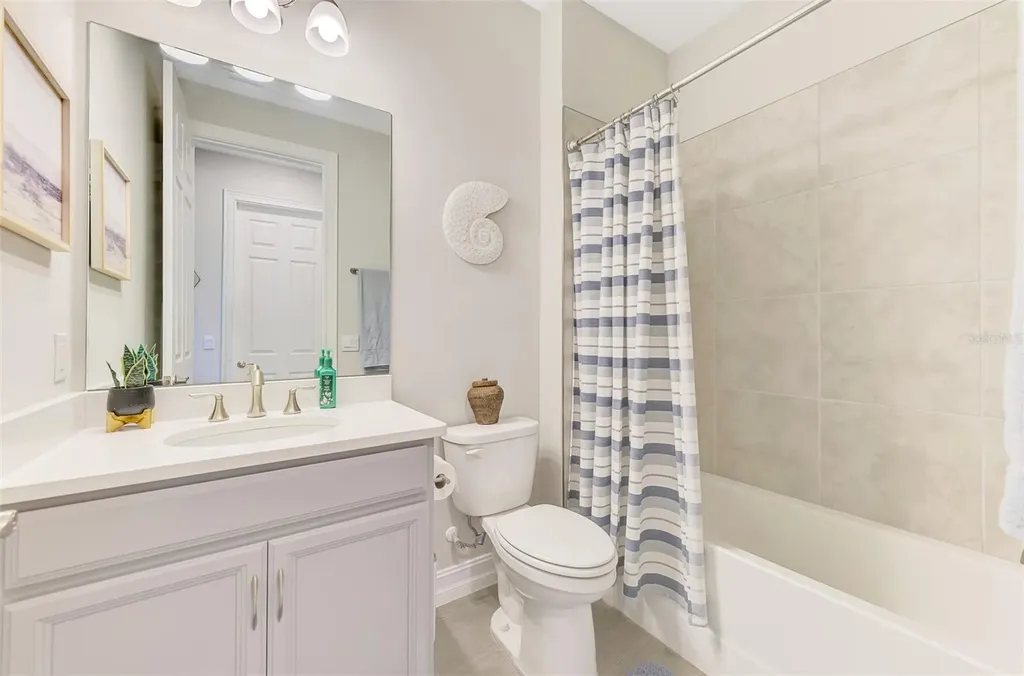 329 Ibiza Loop Venice FL 34292