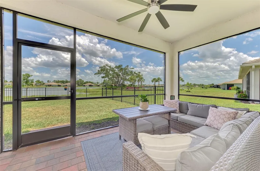 329 Ibiza Loop Venice FL 34292