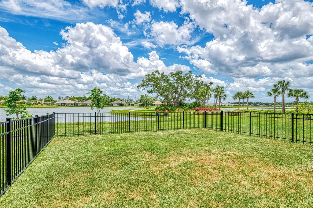 329 Ibiza Loop Venice FL 34292