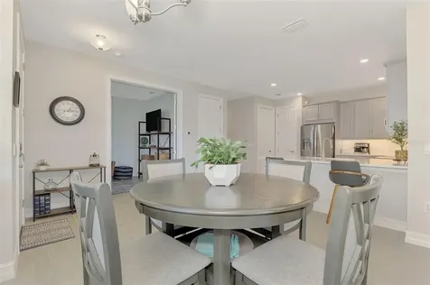 329 Ibiza Loop Venice FL 34292