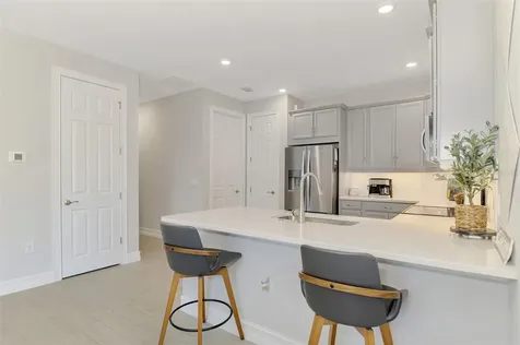 329 Ibiza Loop Venice FL 34292