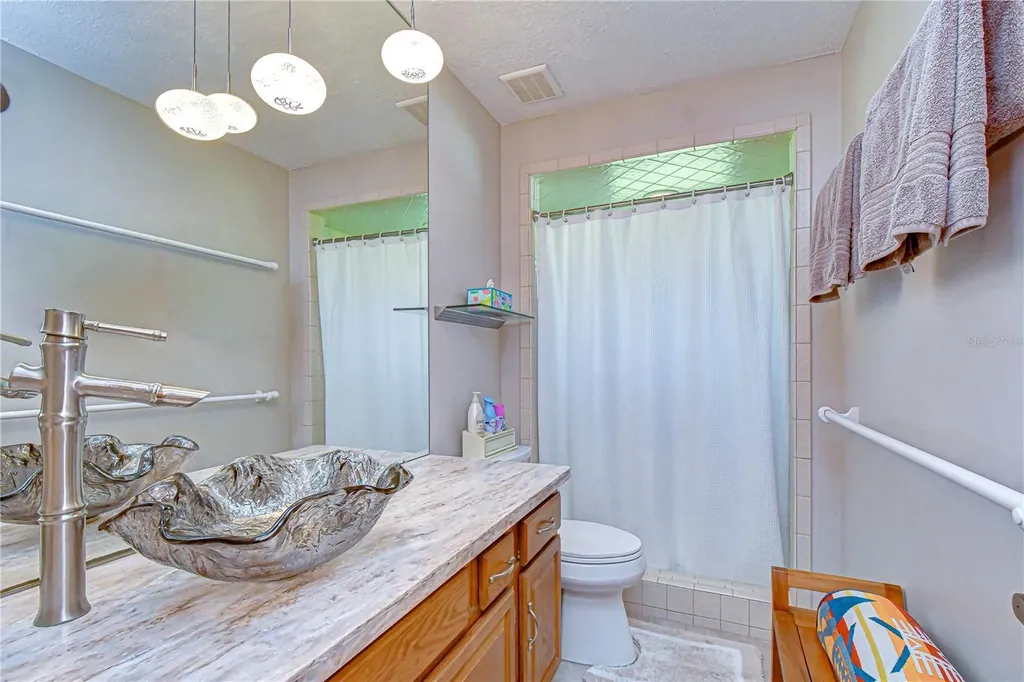 1015 Ventana Drive Ruskin FL 33573