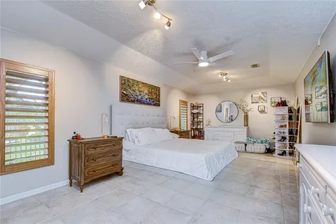 1015 Ventana Drive Ruskin FL 33573