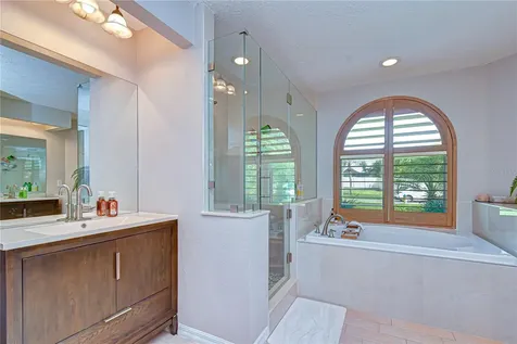 1015 Ventana Drive Ruskin FL 33573