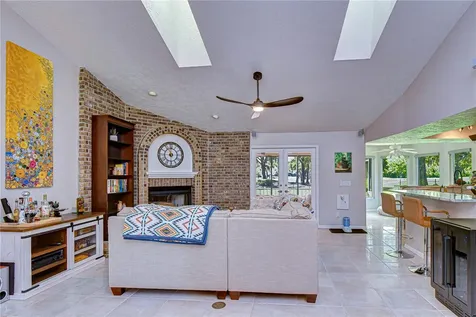 1015 Ventana Drive Ruskin FL 33573