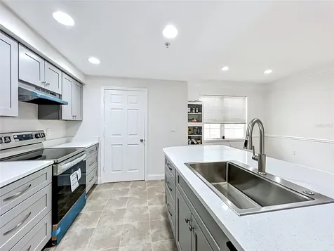 6635 Time Square Avenue Orlando FL 32835