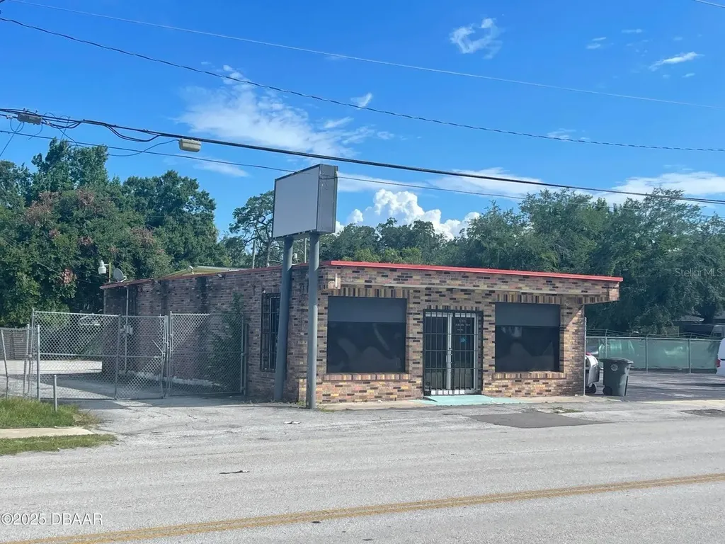 833 Mason Avenue Daytona Beach FL 32117