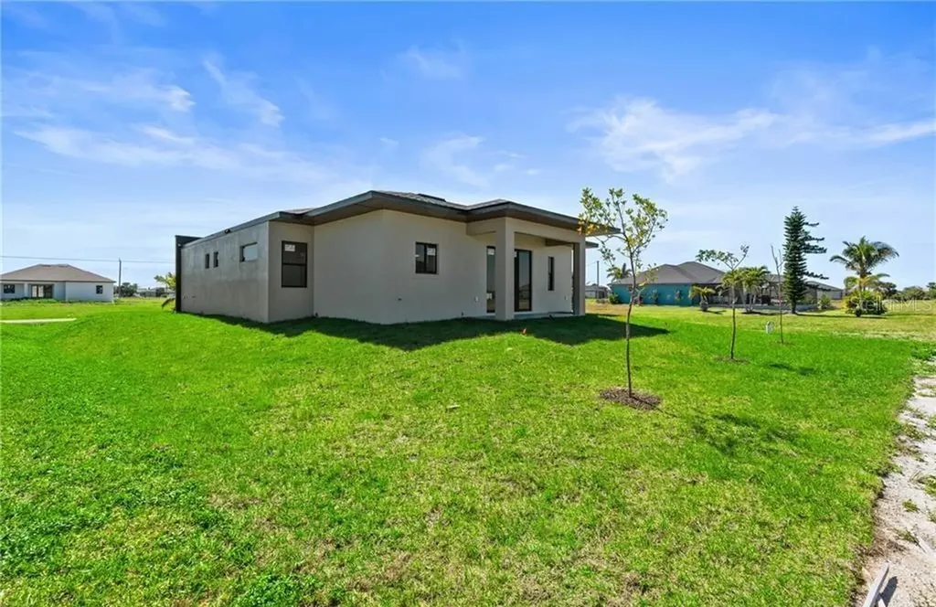 4105 NW 38th Terrace Cape Coral FL 33993