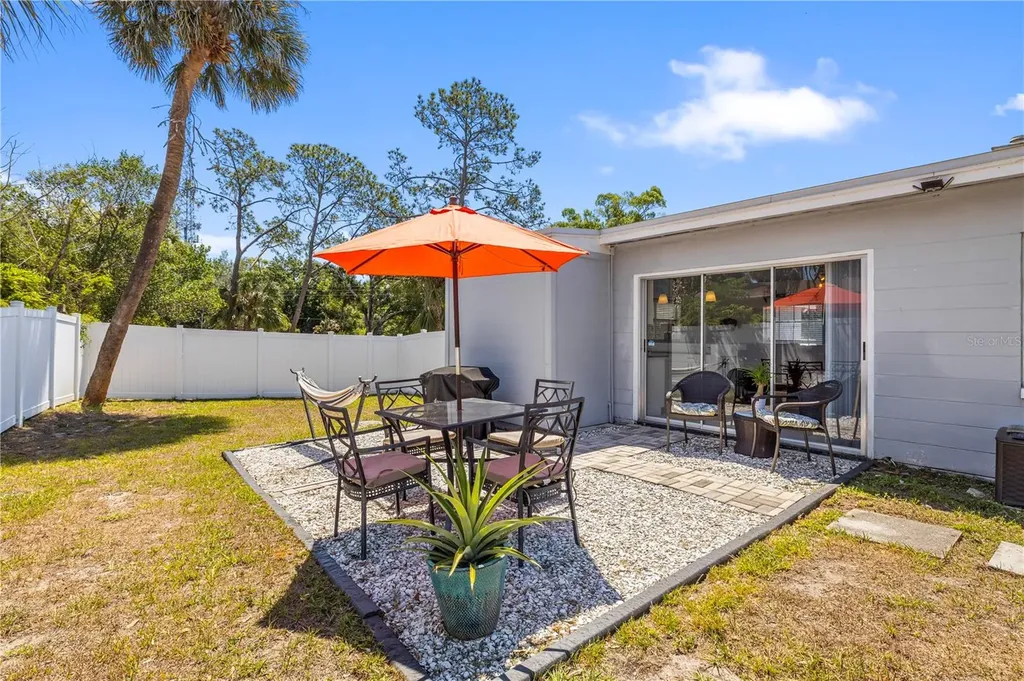 2125 W Hiawatha Street Tampa FL 33604