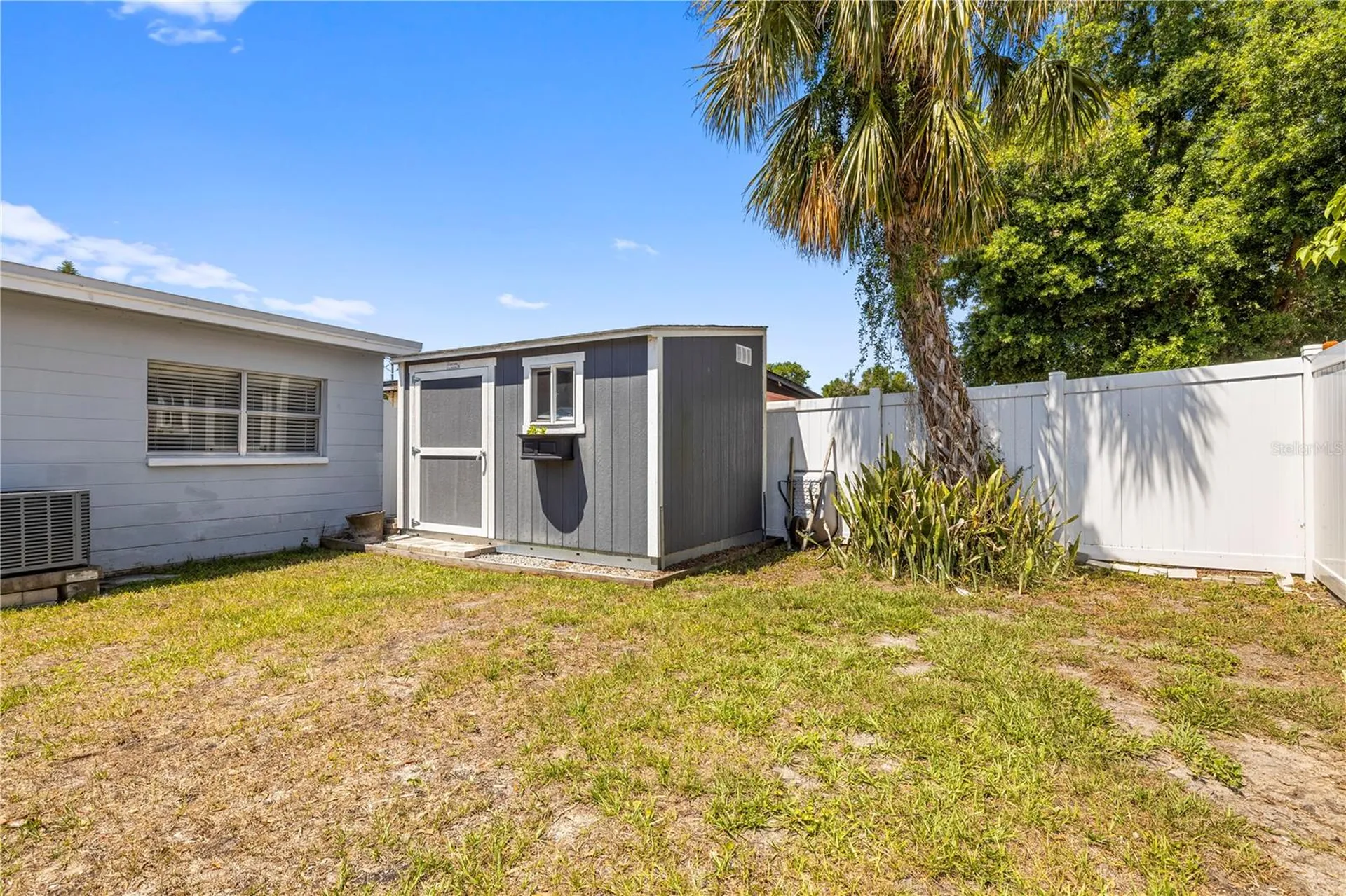 2125 W Hiawatha Street Tampa FL 33604