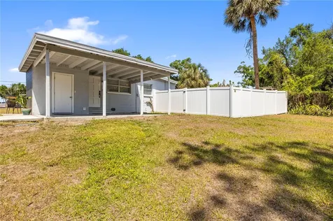 2125 W Hiawatha Street Tampa FL 33604