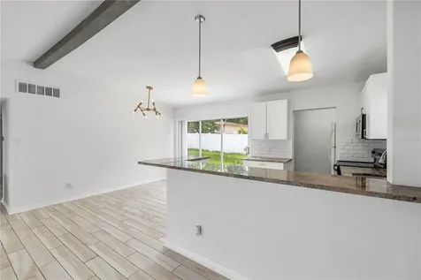 2125 W Hiawatha Street Tampa FL 33604