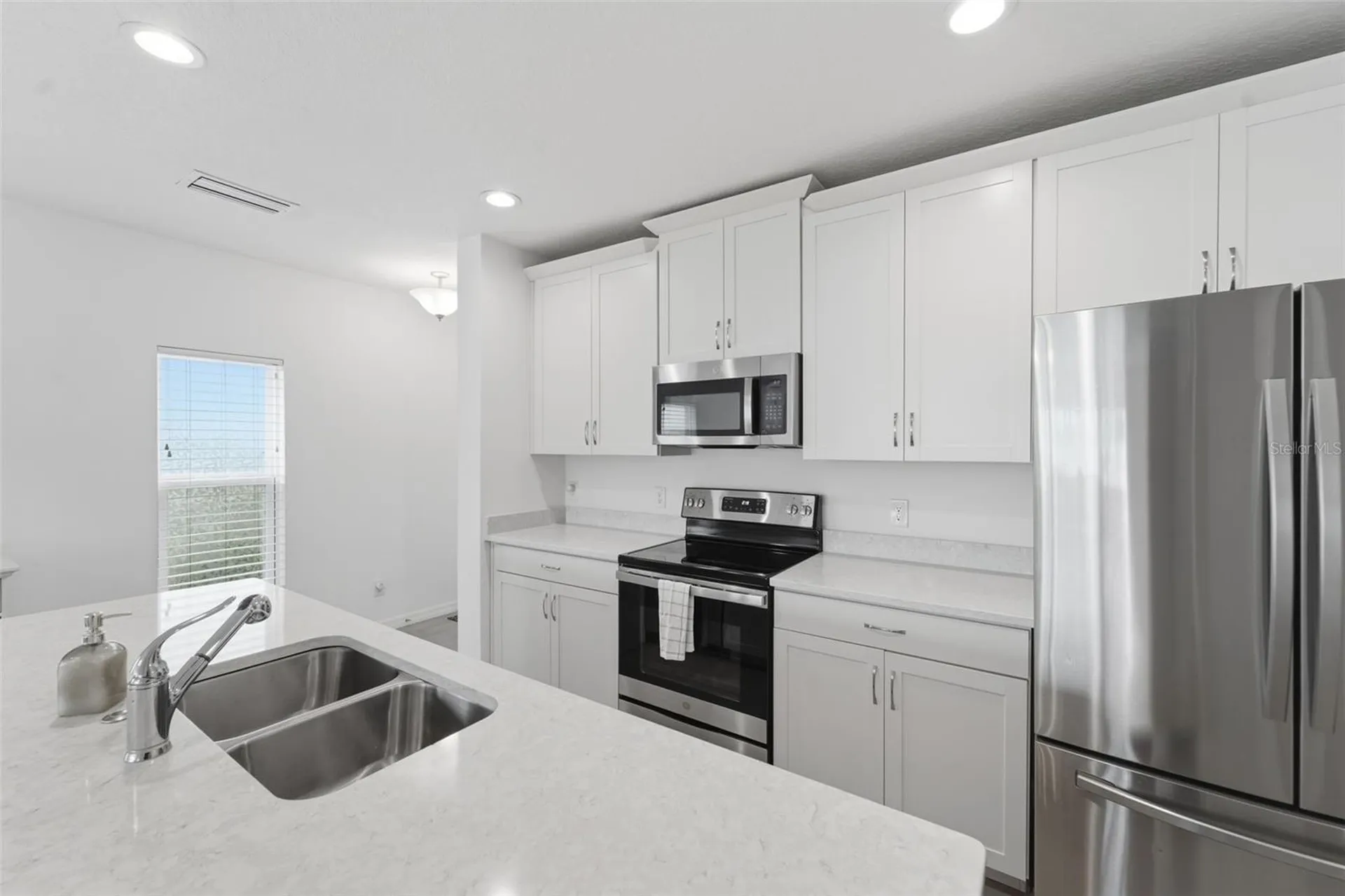 1255 Wispy Cypress Drive Kissimmee FL 34746