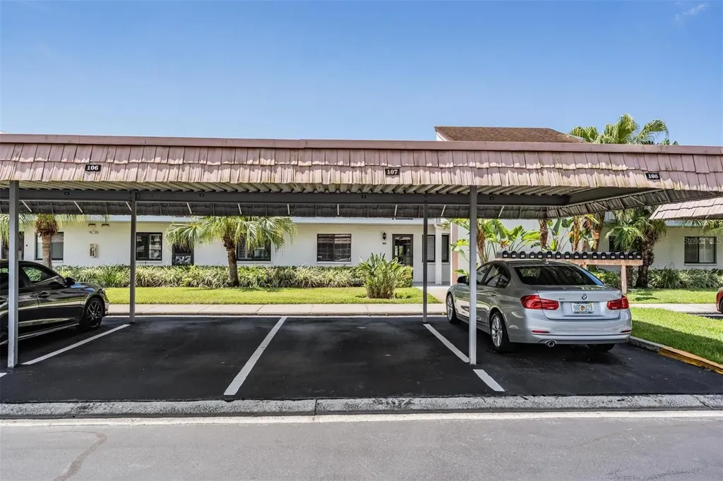 107 Lakeview Place Oldsmar FL 34677