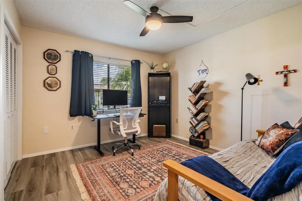 107 Lakeview Place Oldsmar FL 34677