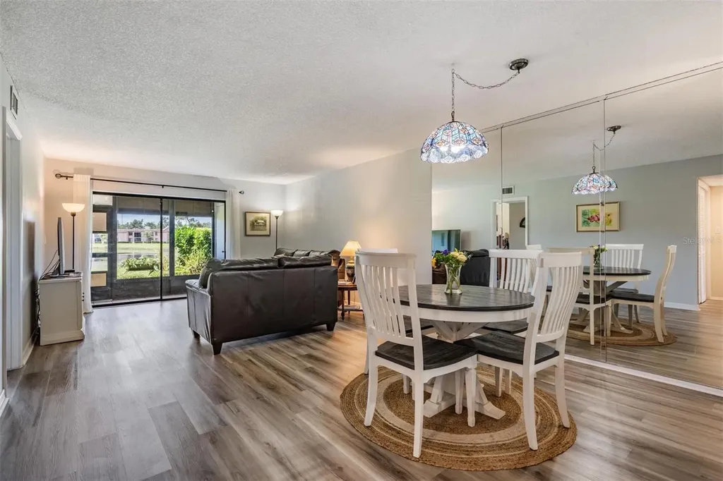 107 Lakeview Place Oldsmar FL 34677