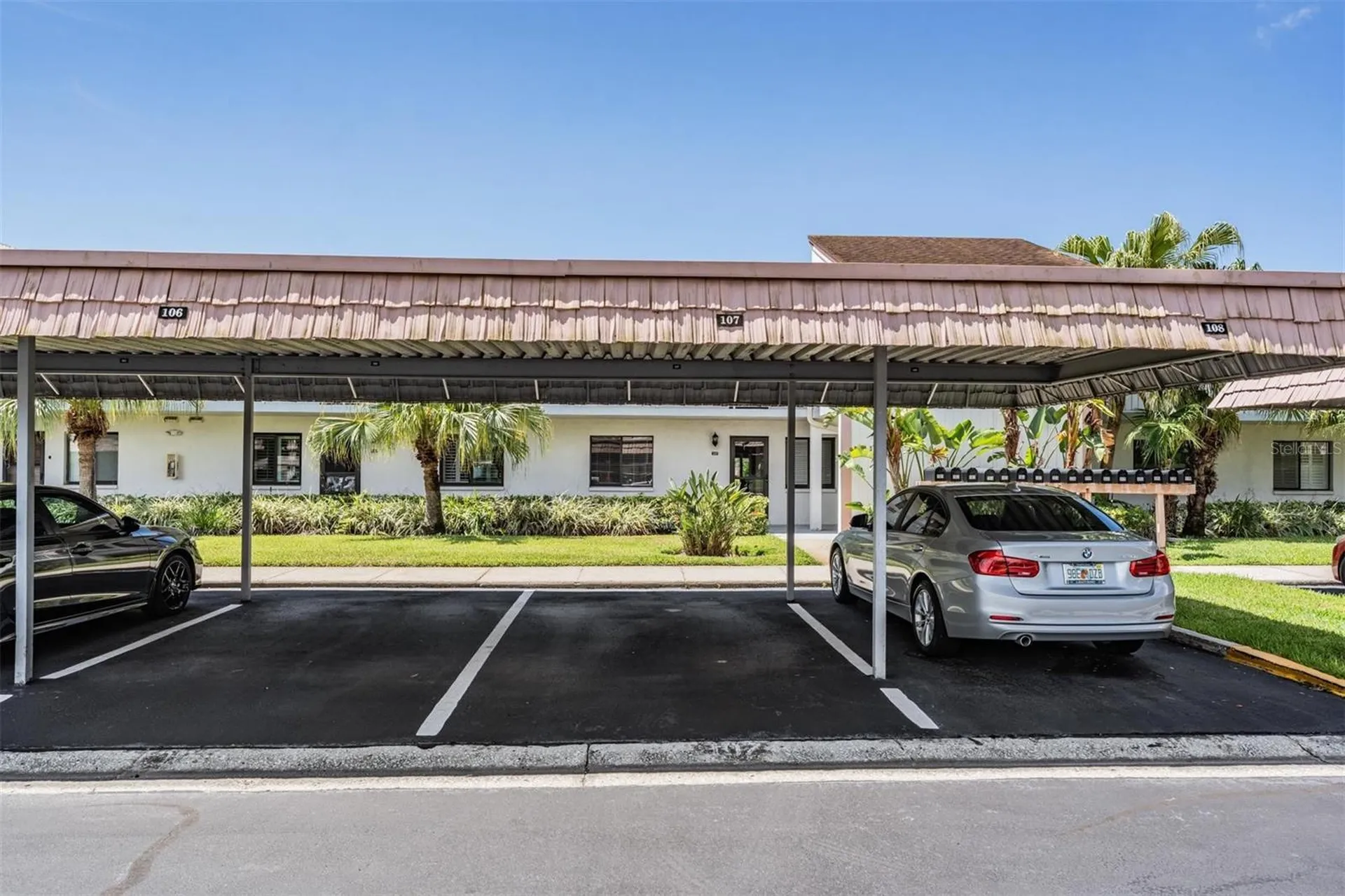 107 Lakeview Place Oldsmar FL 34677