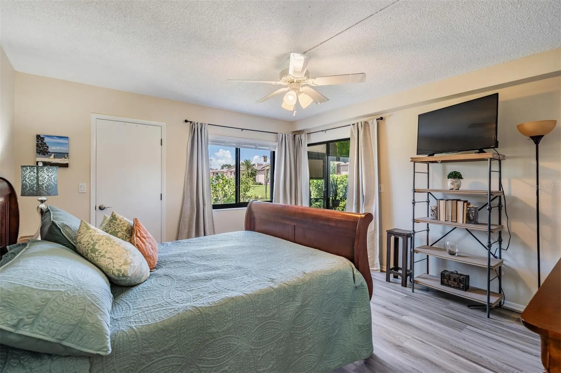 107 Lakeview Place Oldsmar FL 34677