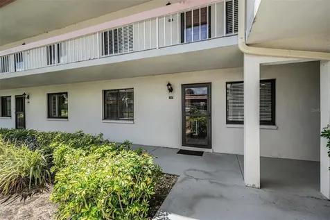 107 Lakeview Place Oldsmar FL 34677