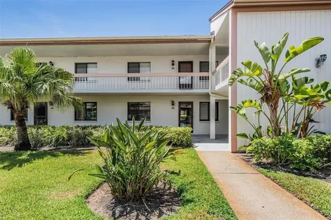 107 Lakeview Place Oldsmar FL 34677