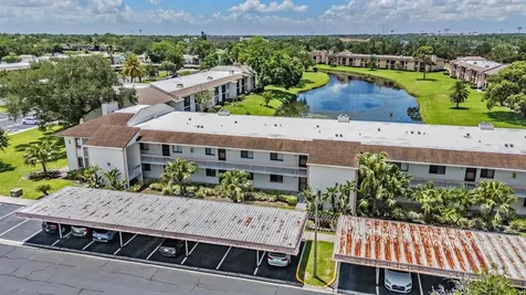 107 Lakeview Place Oldsmar FL 34677