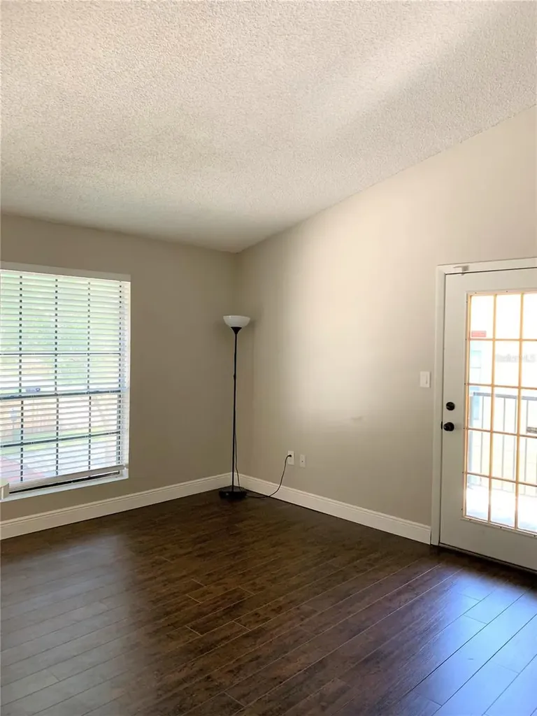 8603 Fancy Finch Drive Tampa FL 33614