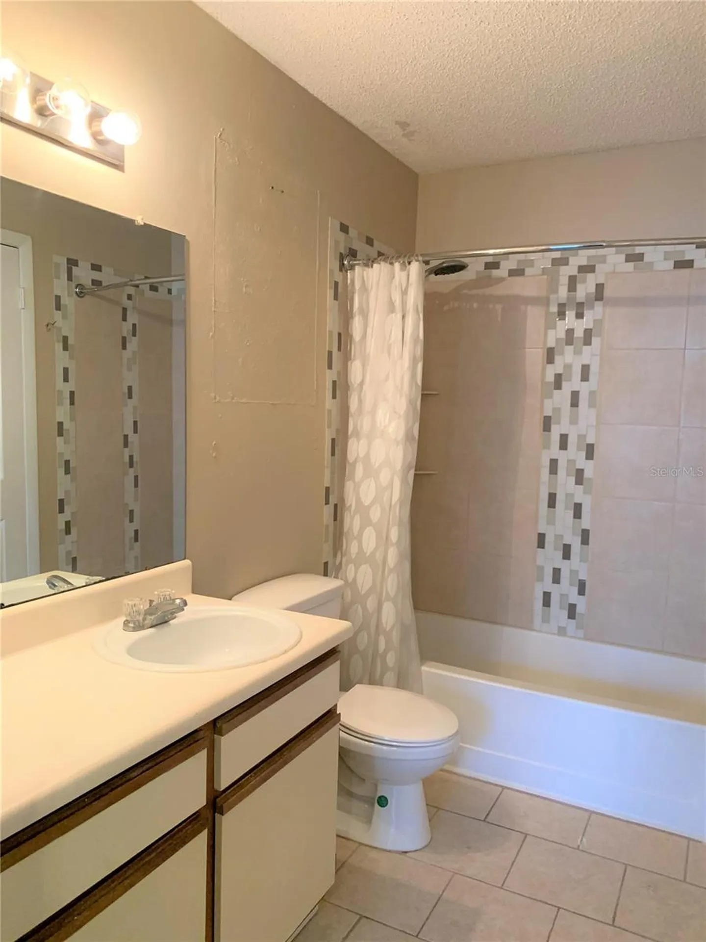 8603 Fancy Finch Drive Tampa FL 33614