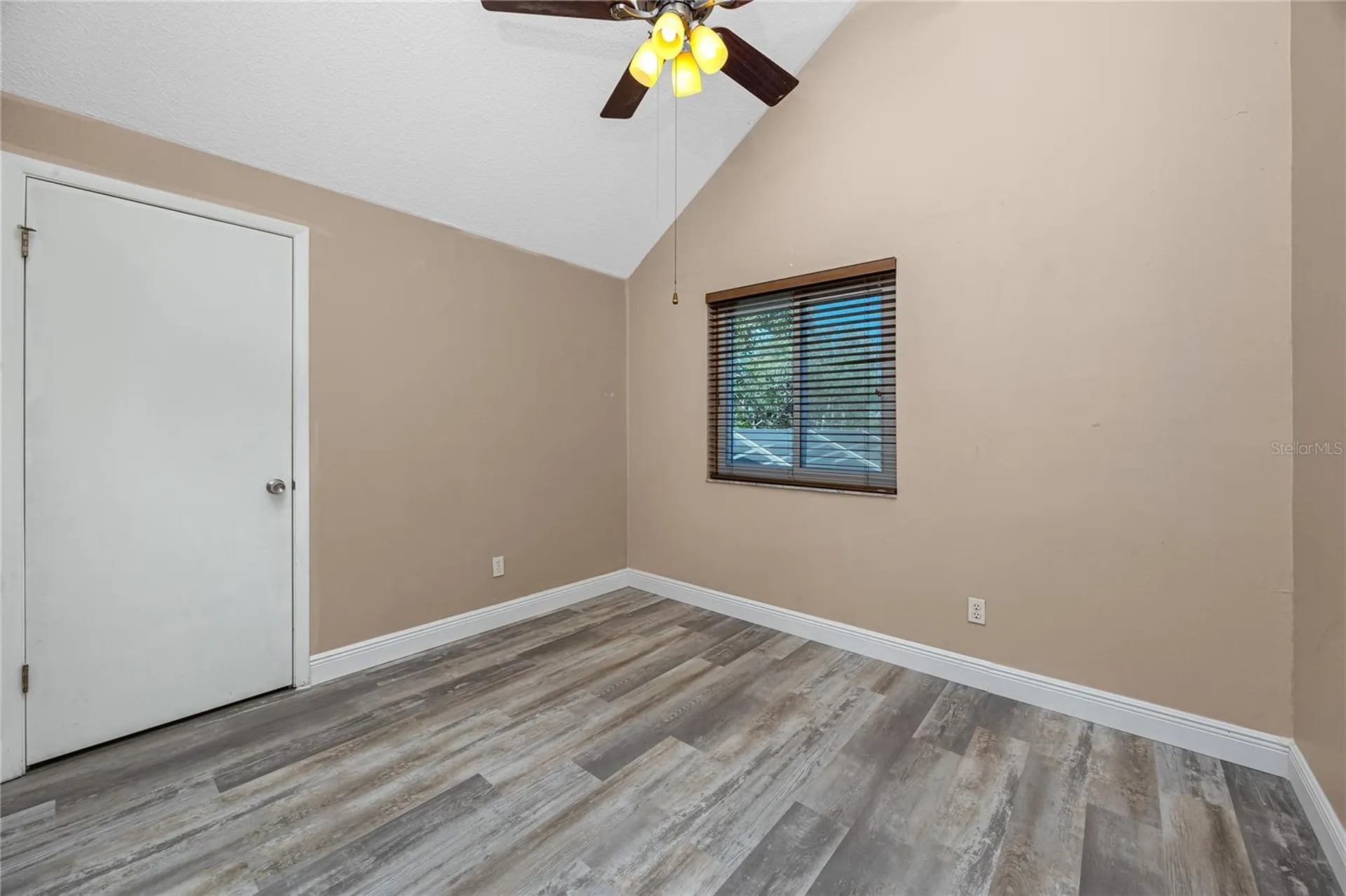 8759 Orient Way NE St Petersburg FL 33702