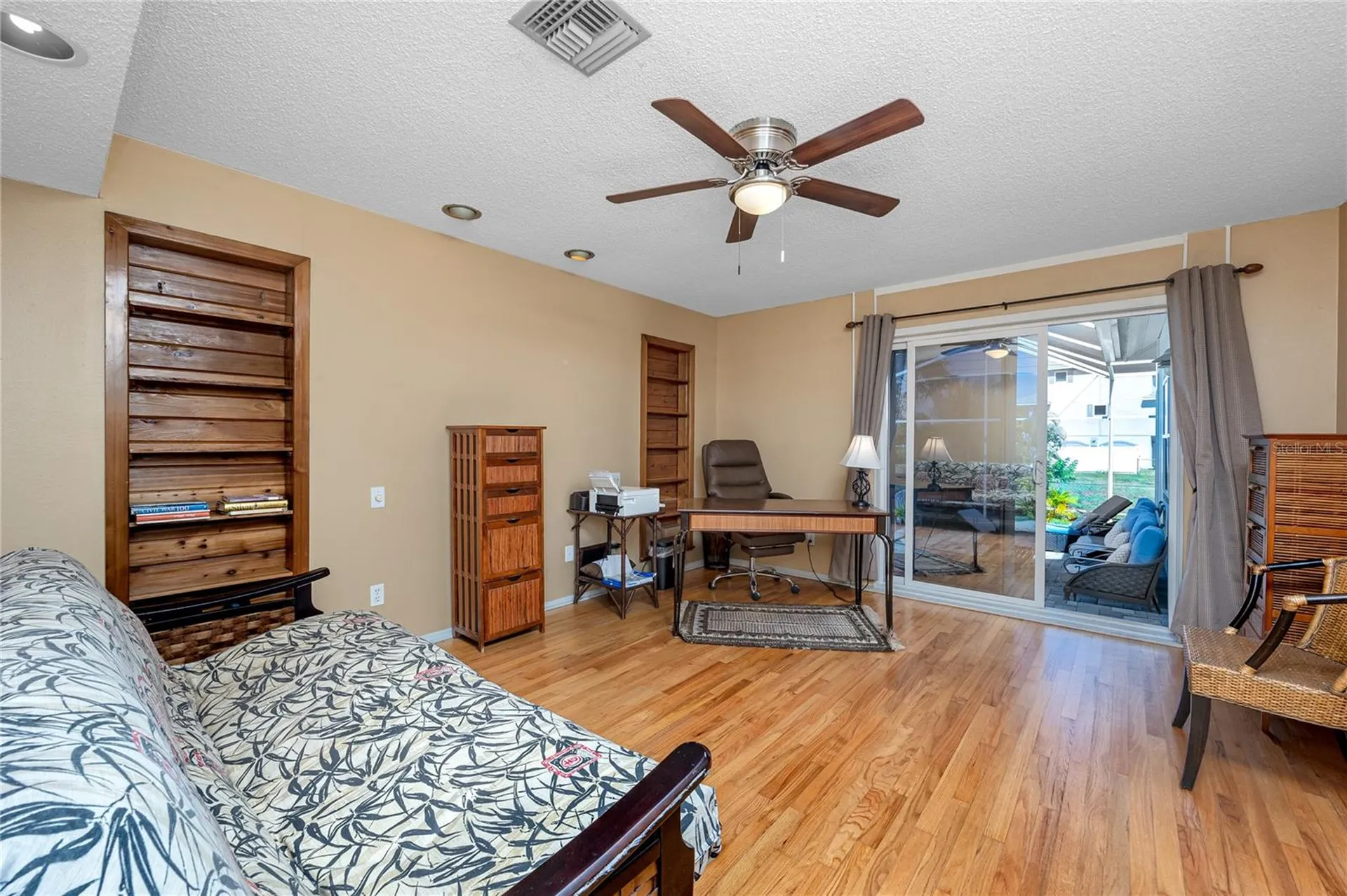 8759 Orient Way NE St Petersburg FL 33702