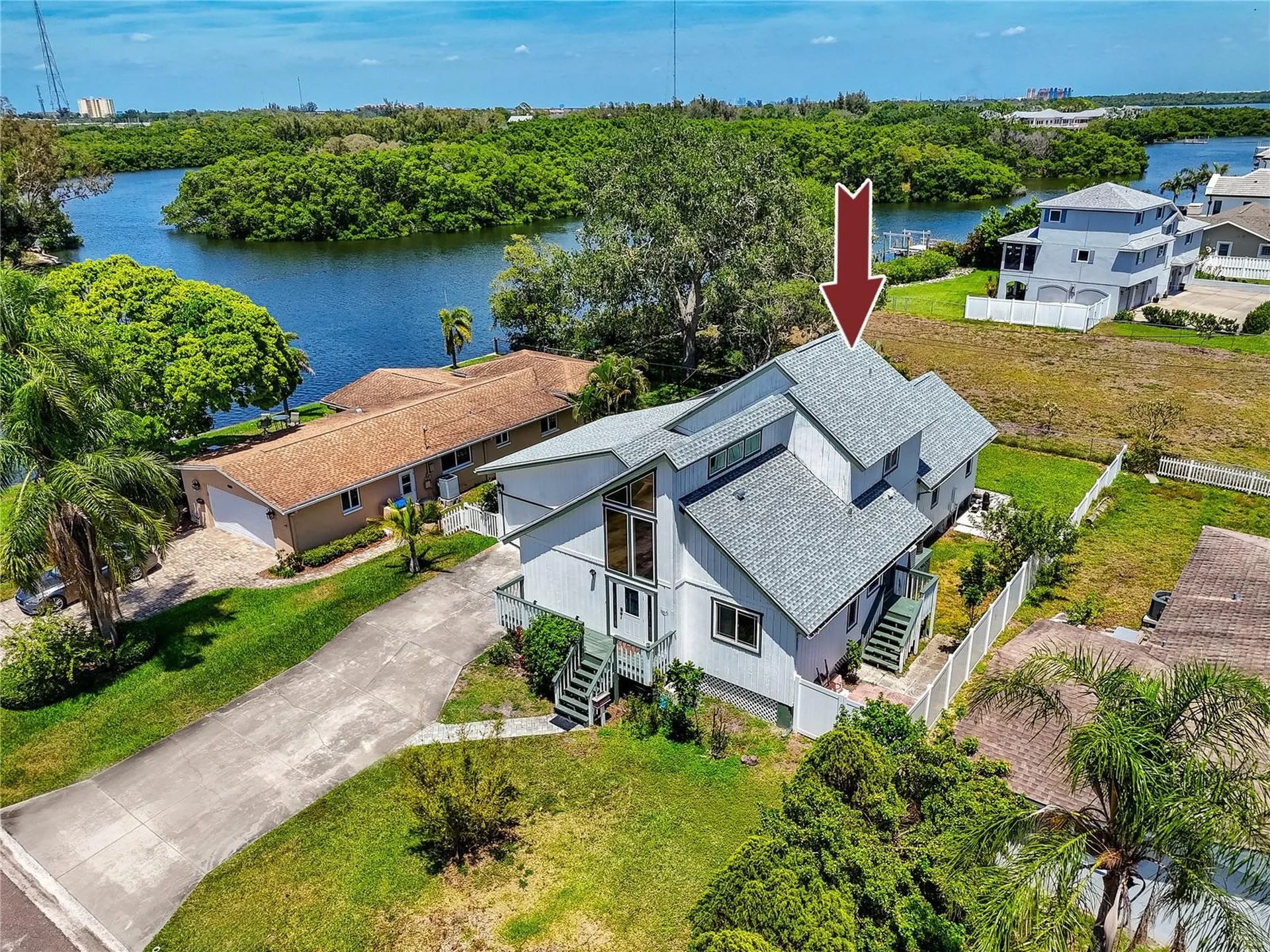 8759 Orient Way NE St Petersburg FL 33702