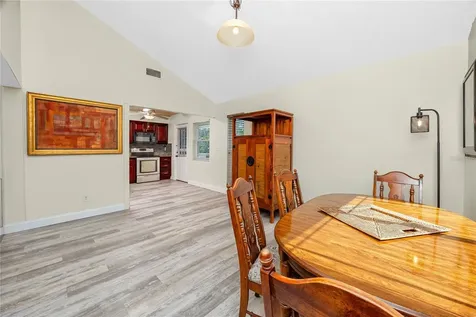 8759 Orient Way NE St Petersburg FL 33702