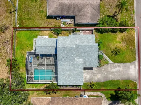 8759 Orient Way NE St Petersburg FL 33702