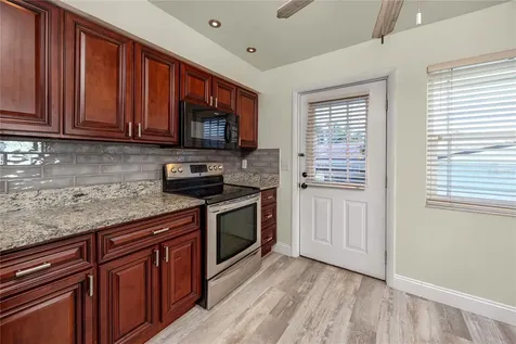 8759 Orient Way NE St Petersburg FL 33702
