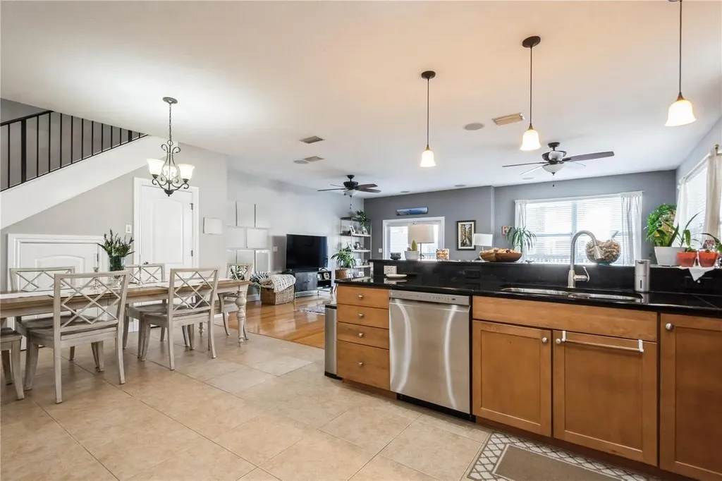 10422 La Mirage Court Tampa FL 33615