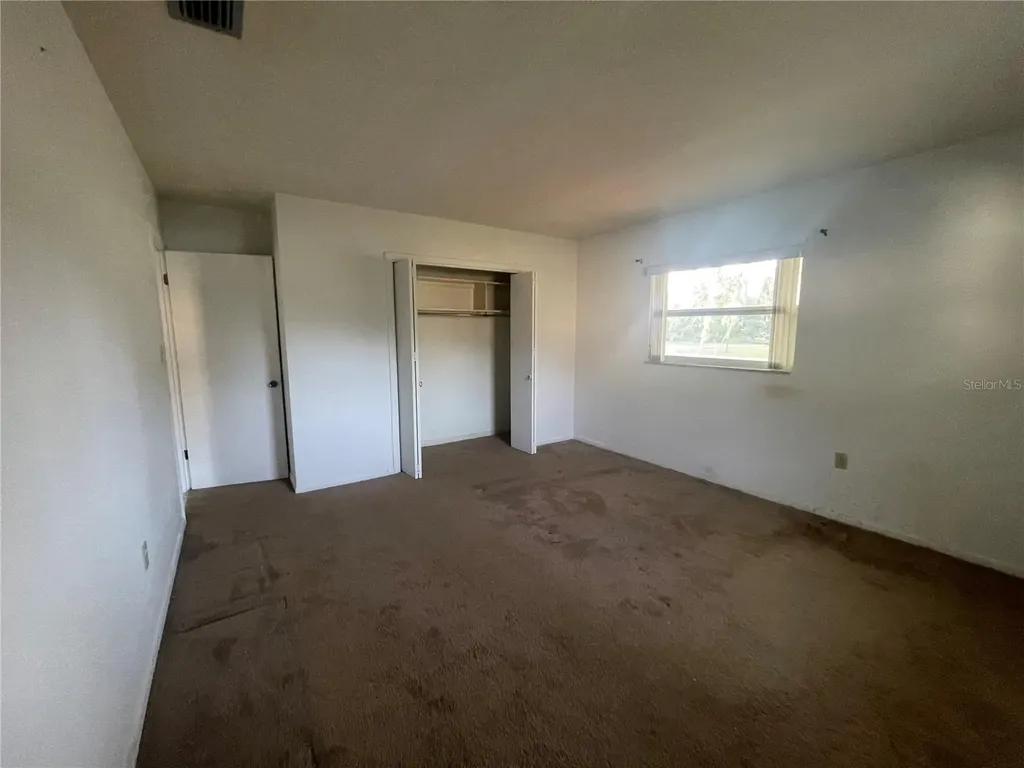 23 Lonesome Pine Trail Yalaha FL 34797