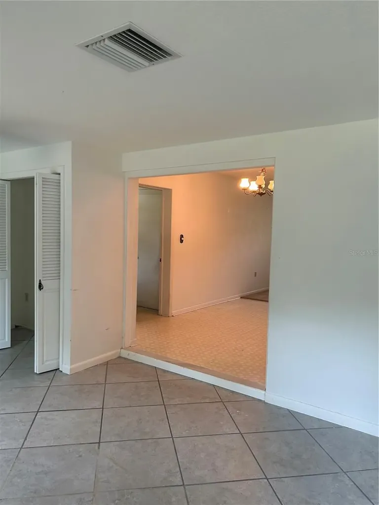 23 Lonesome Pine Trail Yalaha FL 34797
