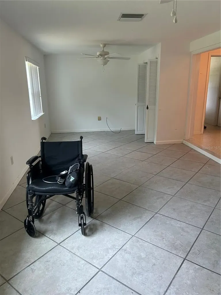 23 Lonesome Pine Trail Yalaha FL 34797