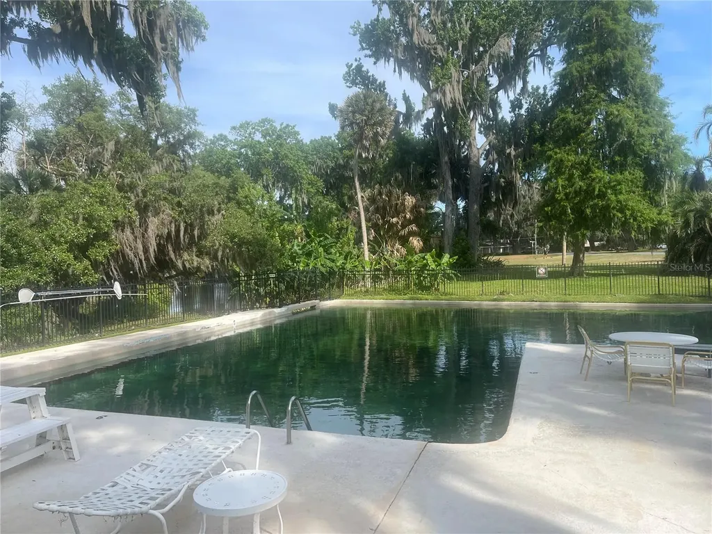 23 Lonesome Pine Trail Yalaha FL 34797