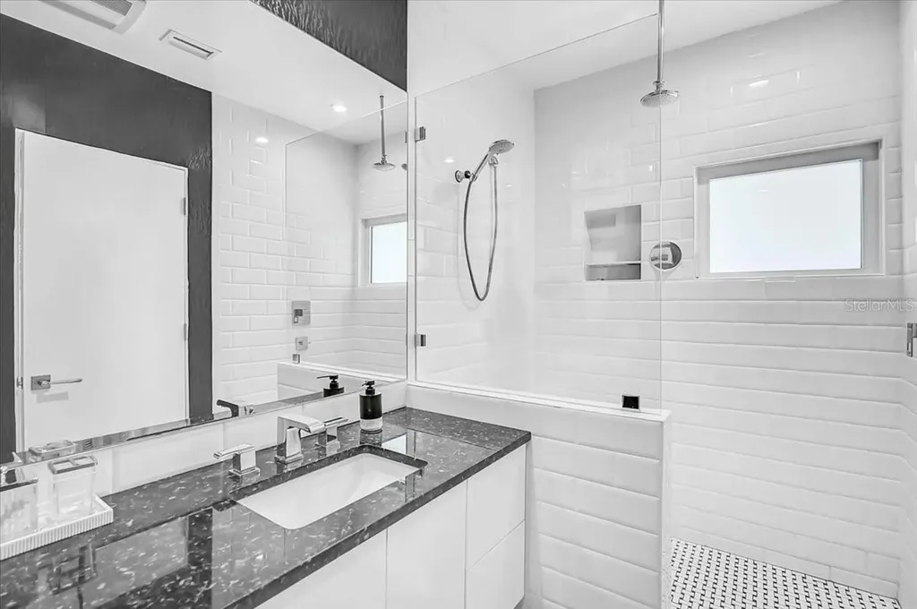 627 Owl Way Sarasota FL 34236