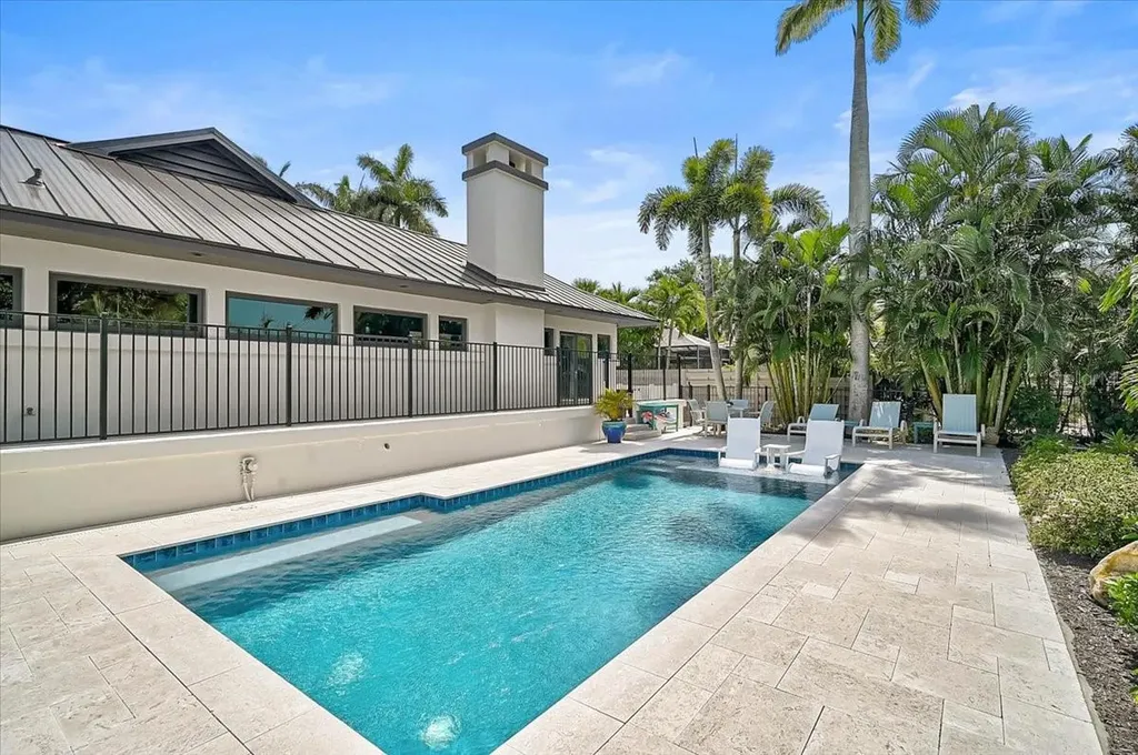 627 Owl Way Sarasota FL 34236