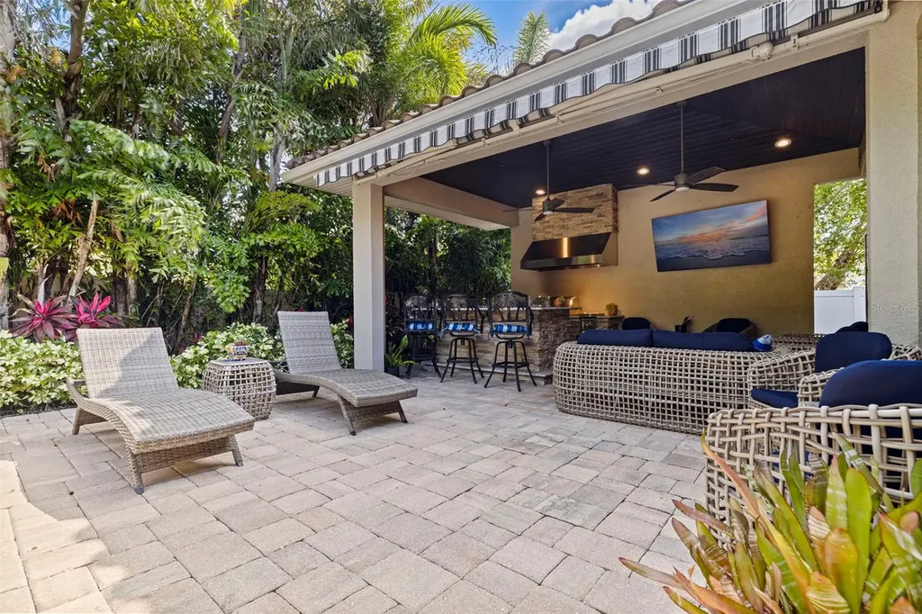 629 Cortez Drive Tierra Verde FL 33715