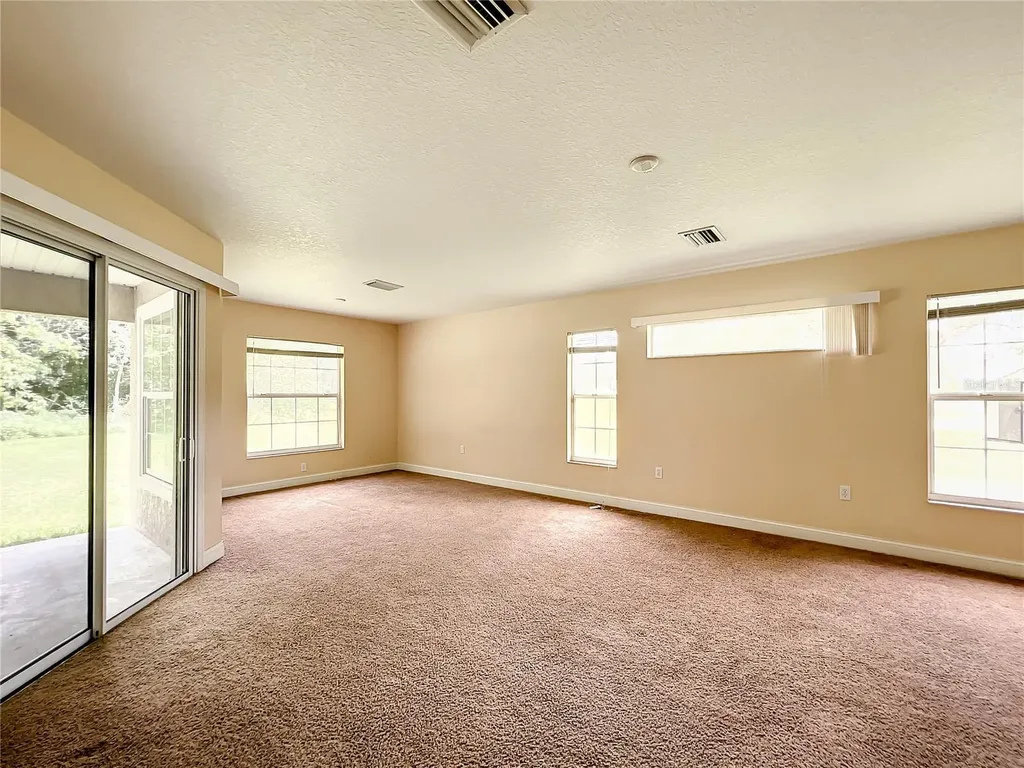 5203 SE 42nd Court Ocala FL 34480