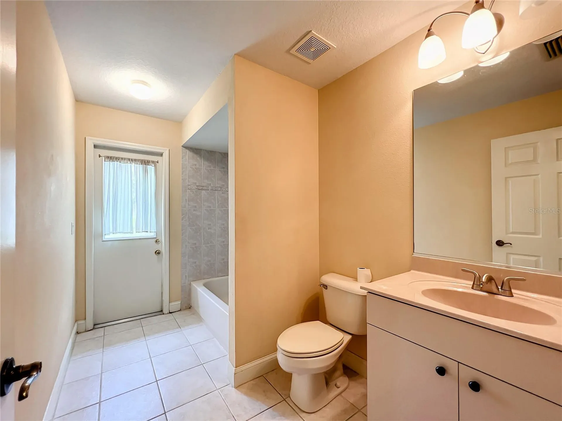 5203 SE 42nd Court Ocala FL 34480